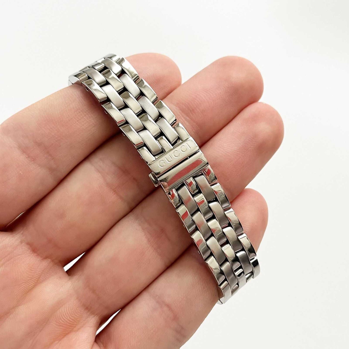 Gucci Women’s Vintage Watch, Silver, Boxed, Gift for Her - 16.5cm