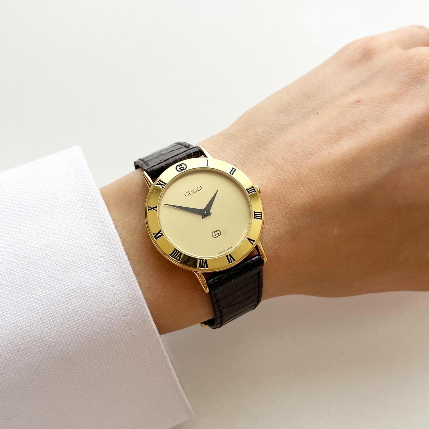 Vintage Gucci Women’s Watch, Gold Dial, Leather Band, Boxed, Gift for Her