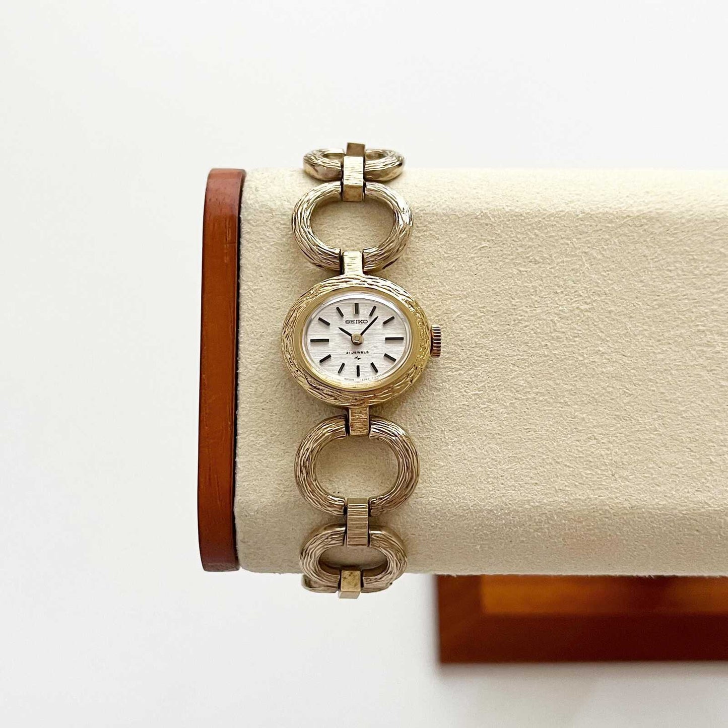 Seiko Rare Mechanical Vintage Gold Womens Watch, Boxed, Gift for Her, 16cm