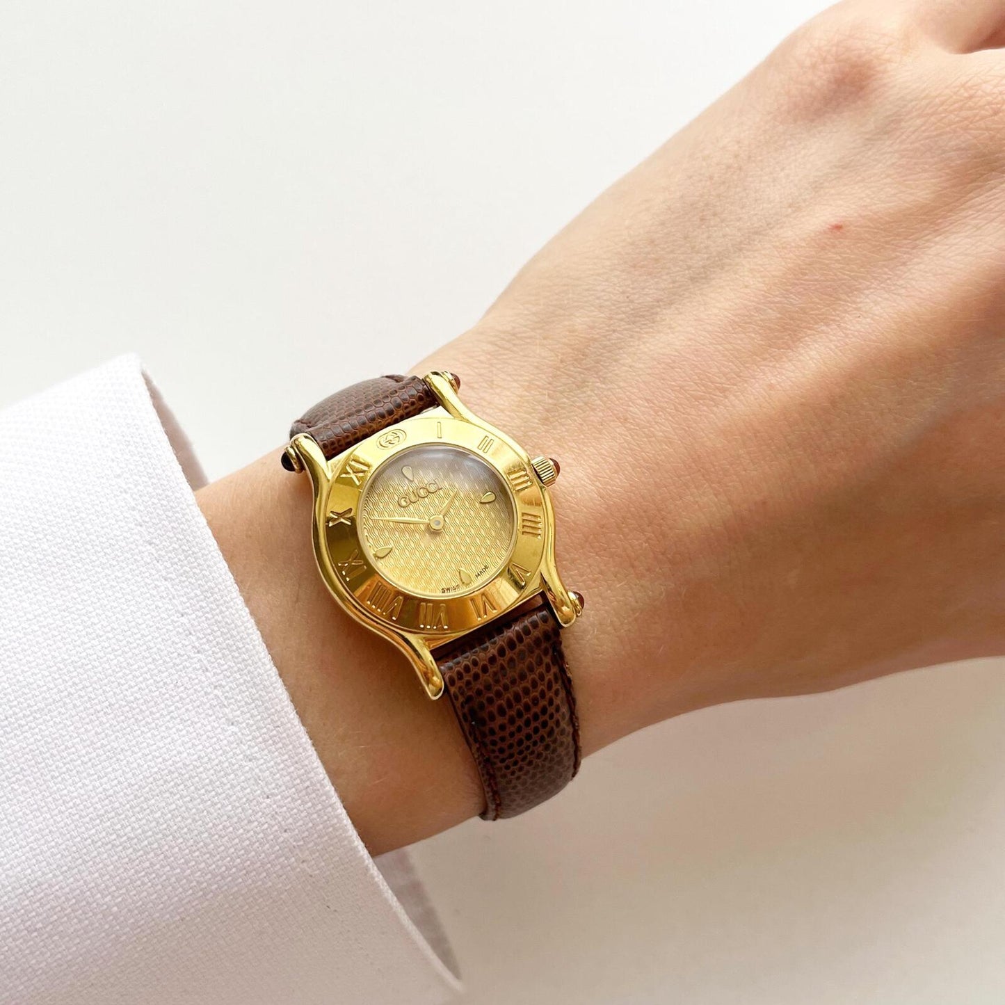 Vintage Gucci Gold Watch, Brown Band, Boxed, Gift for Her, Full Set