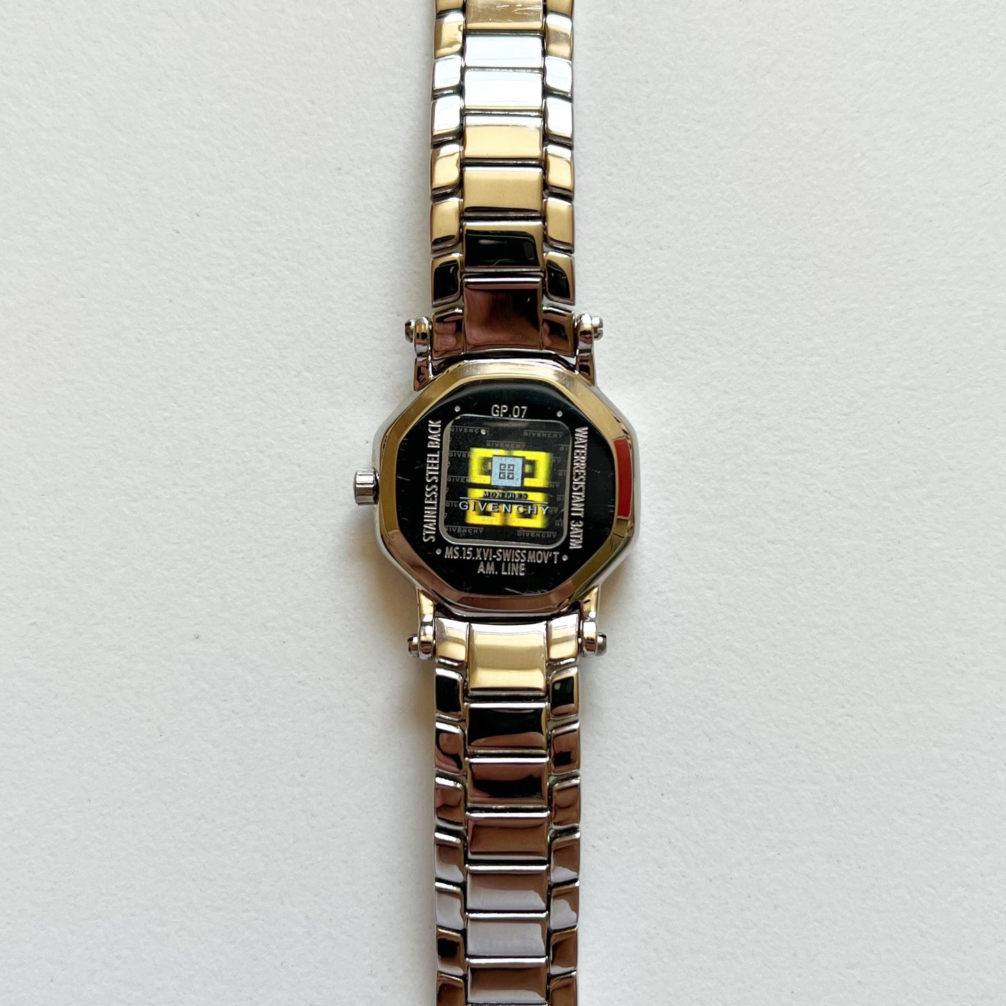 Givenchy Vintage Silver Dial Stainless Steel Women’s Quartz Watch – 15cm Wrist