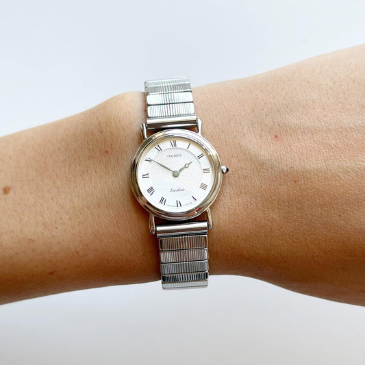 Seiko Vintage Silver Quartz Ladies Watch – 1990s Authentic Stainless Steel with Stretch Band