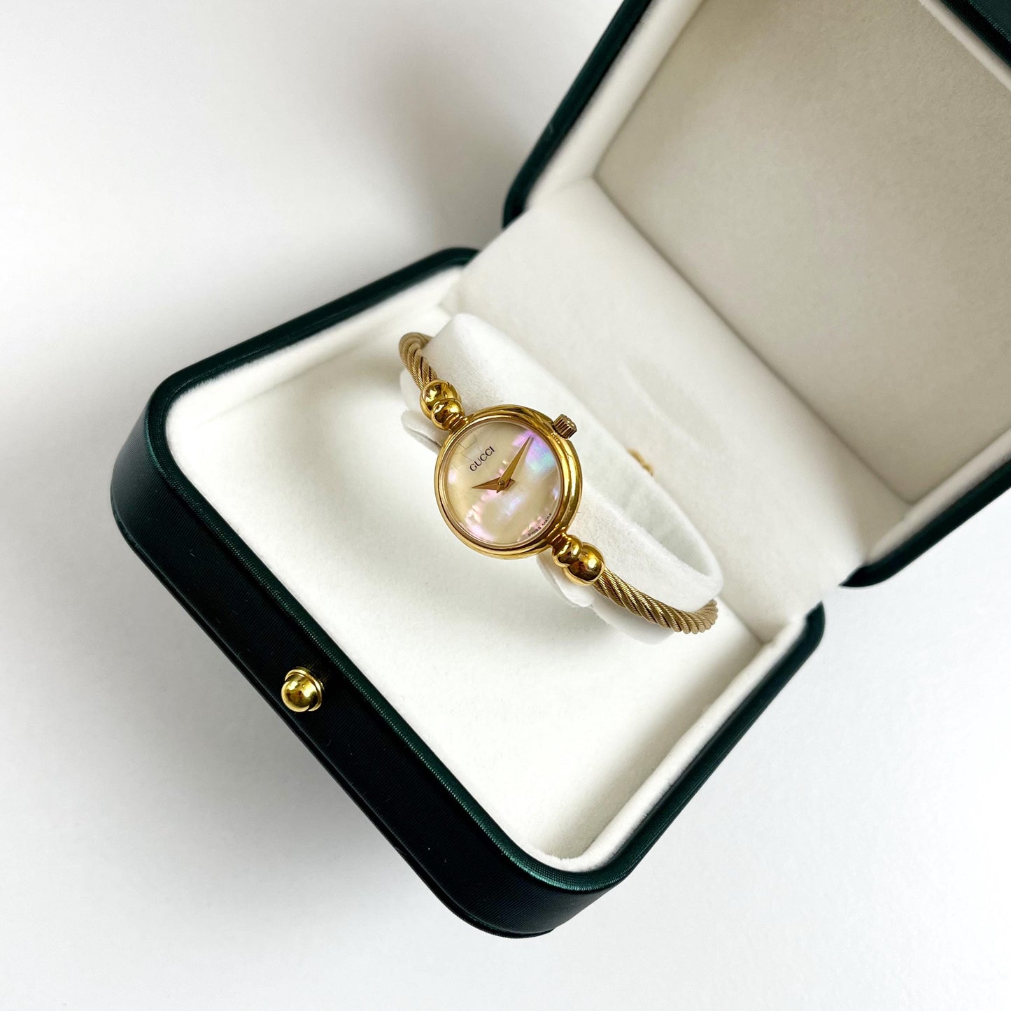 Vintage Gucci Watch MINT Seashell Dial Bangle Watch, Rare Watch, Gift for Her