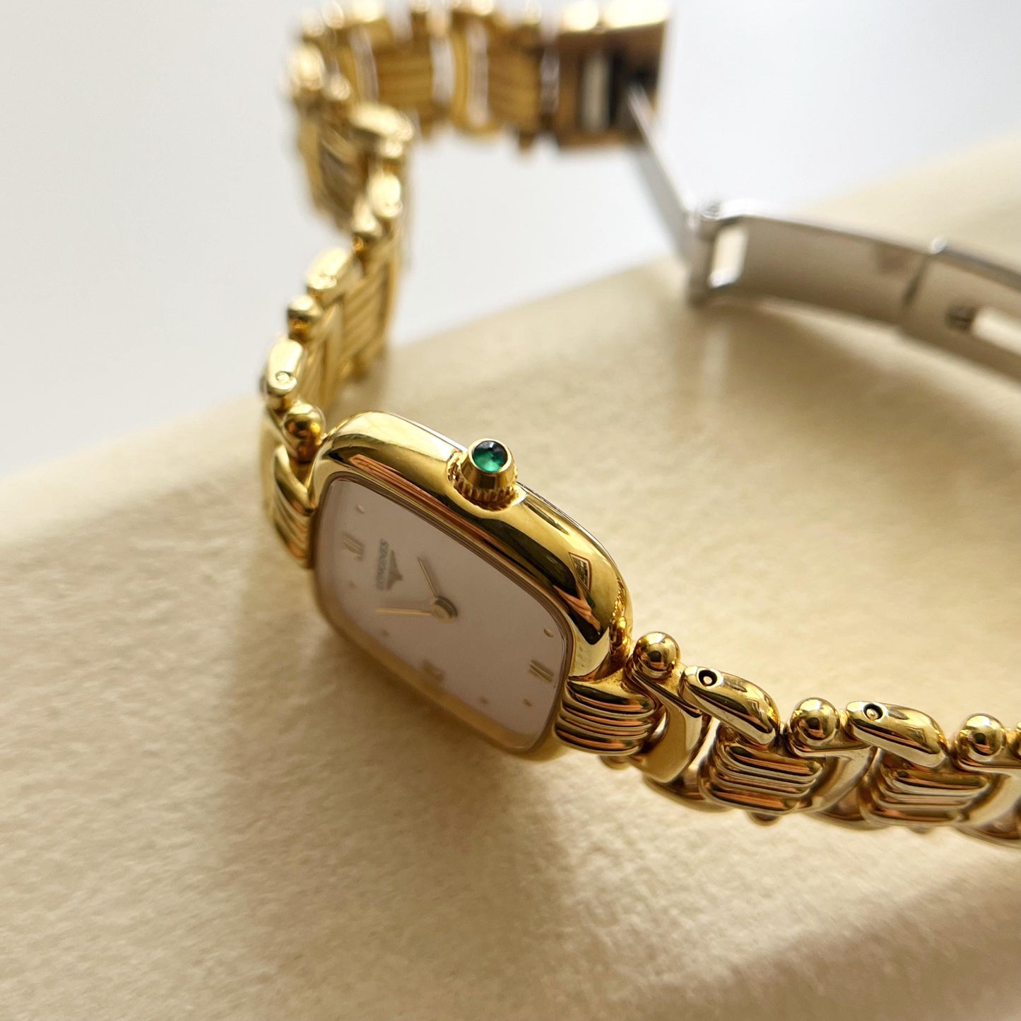Longines Vintage Womens Gold Watch, Gift Box, 15.5 cm
