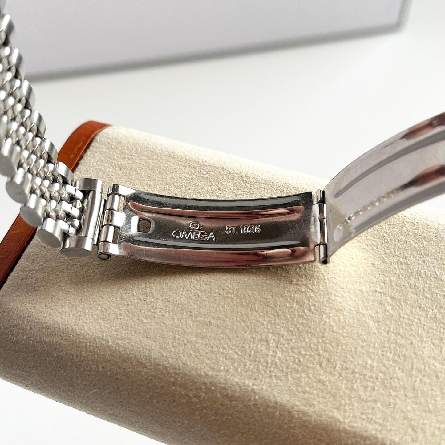 OMEGA SEAMASTER 166.010, Rare Vintage Man’s Stainless Steel Watch, Automatic Mechanical, Gift Box - 18cm