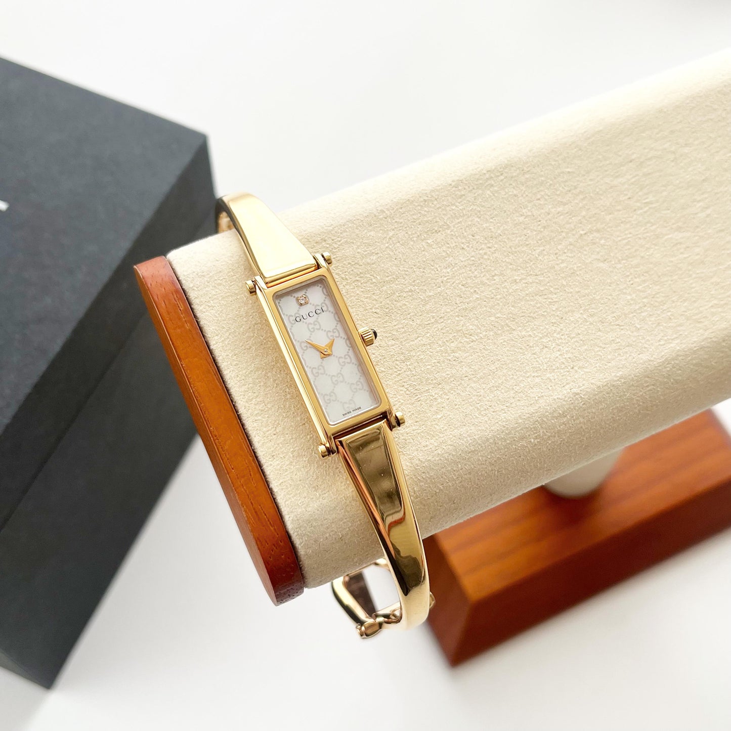 Gucci Women’s Vintage Bangle Gold Watch, Boxed Gift for Her - 16cm