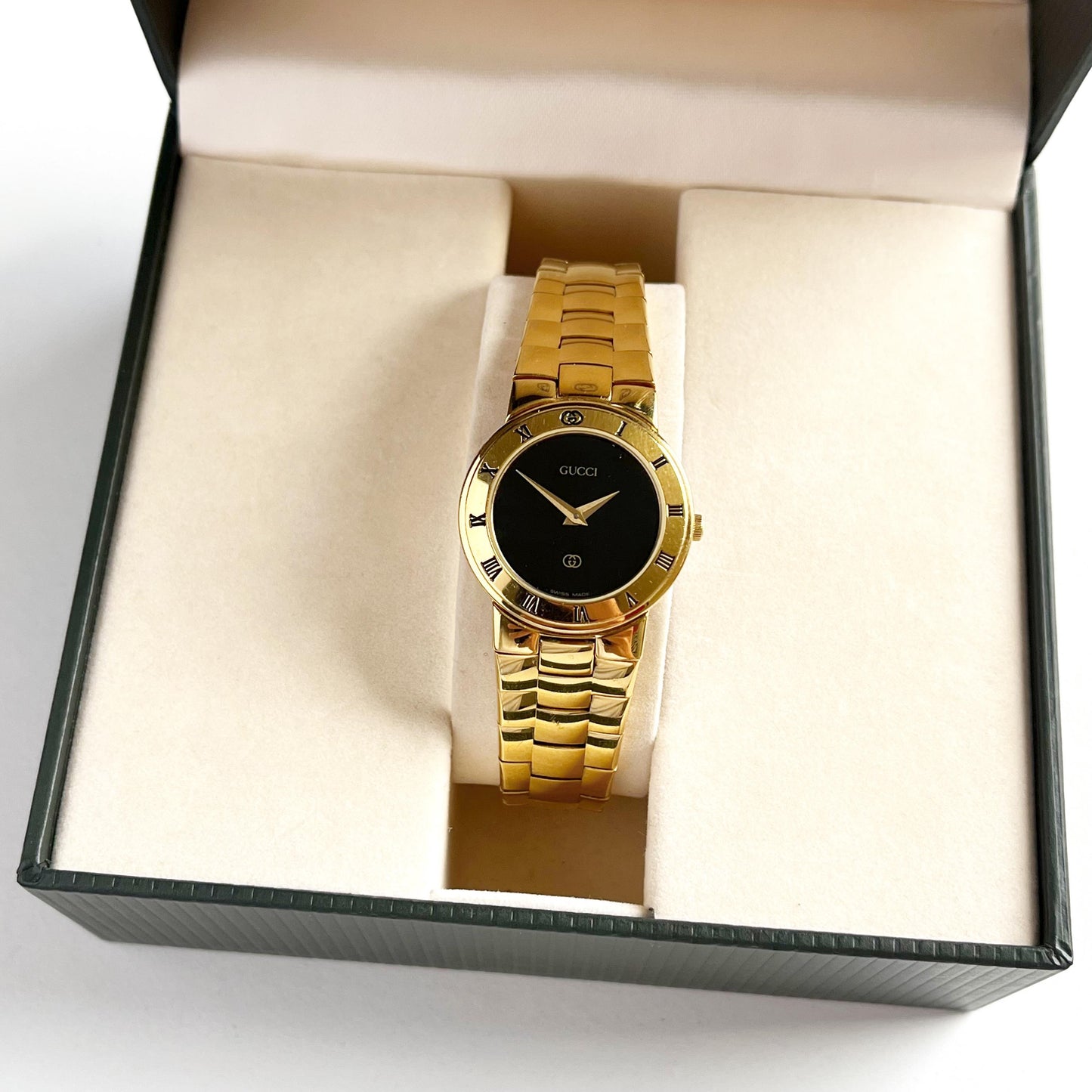 Gucci Gold Vintage Women’s Watch, Black Dial, Boxed, Gift for Her, 17cm