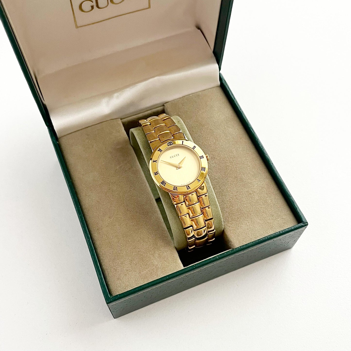 Gucci Gold Vintage Women’s Watch, Gold Dial, Boxed, Gift for Her, 15.5cm