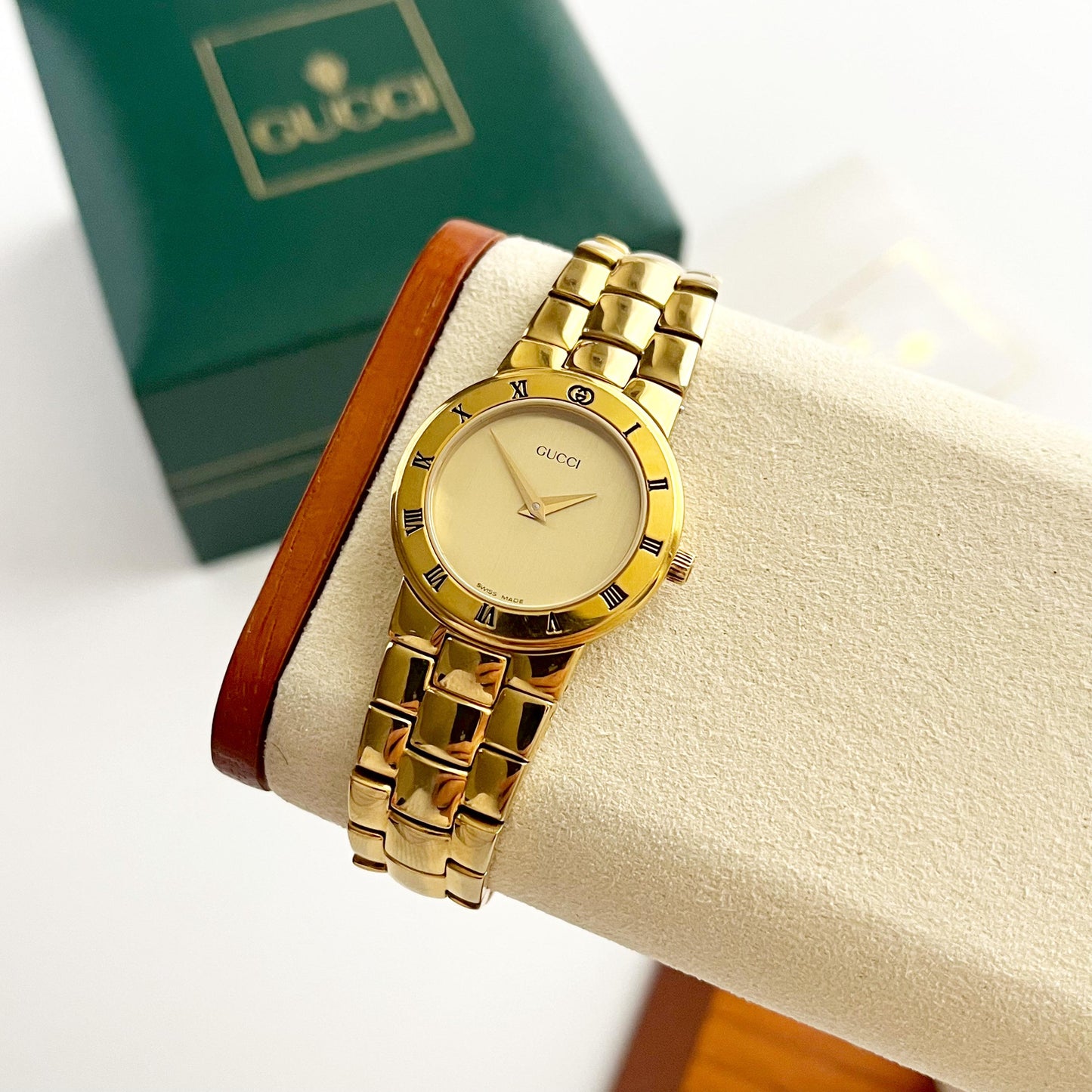 Gucci Gold Vintage Women’s Watch, Gold Dial, Boxed, Gift for Her, 15.5cm