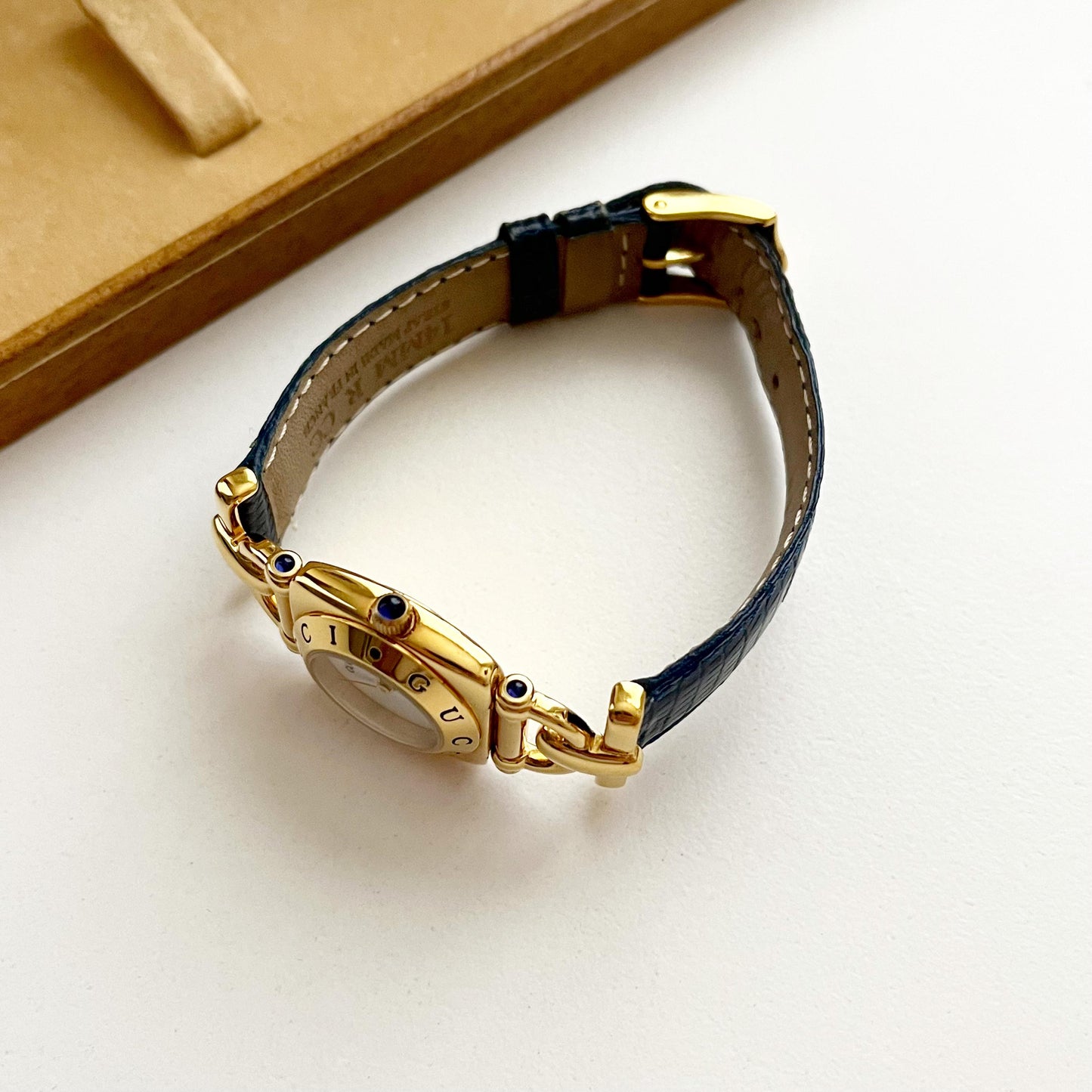 MINT - Vintage Gucci Women’s Watch, Full Set, Gold Watch, Leather Band, Gift for Her