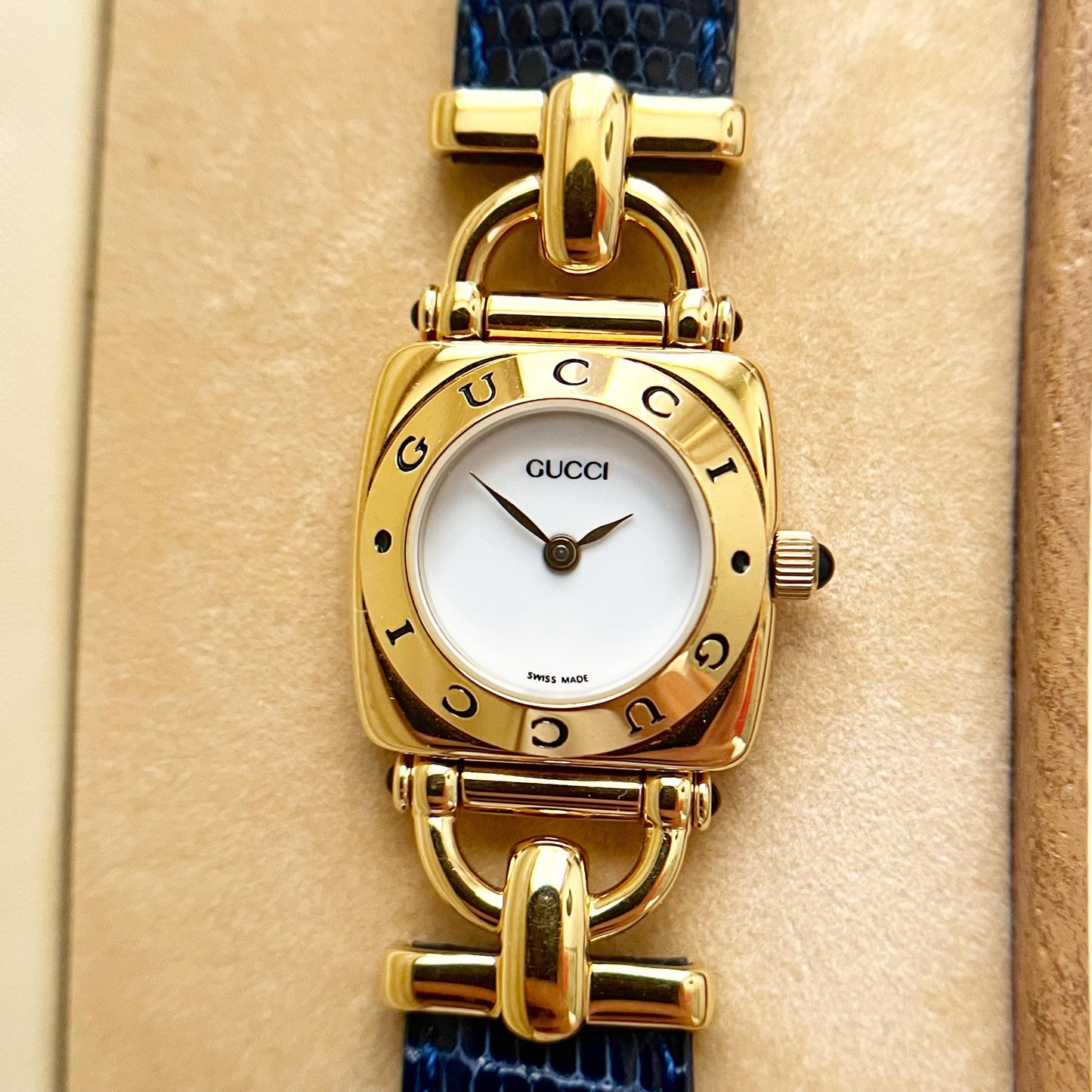 MINT - Vintage Gucci Women’s Watch, Full Set, Gold Watch, Leather Band, Gift for Her