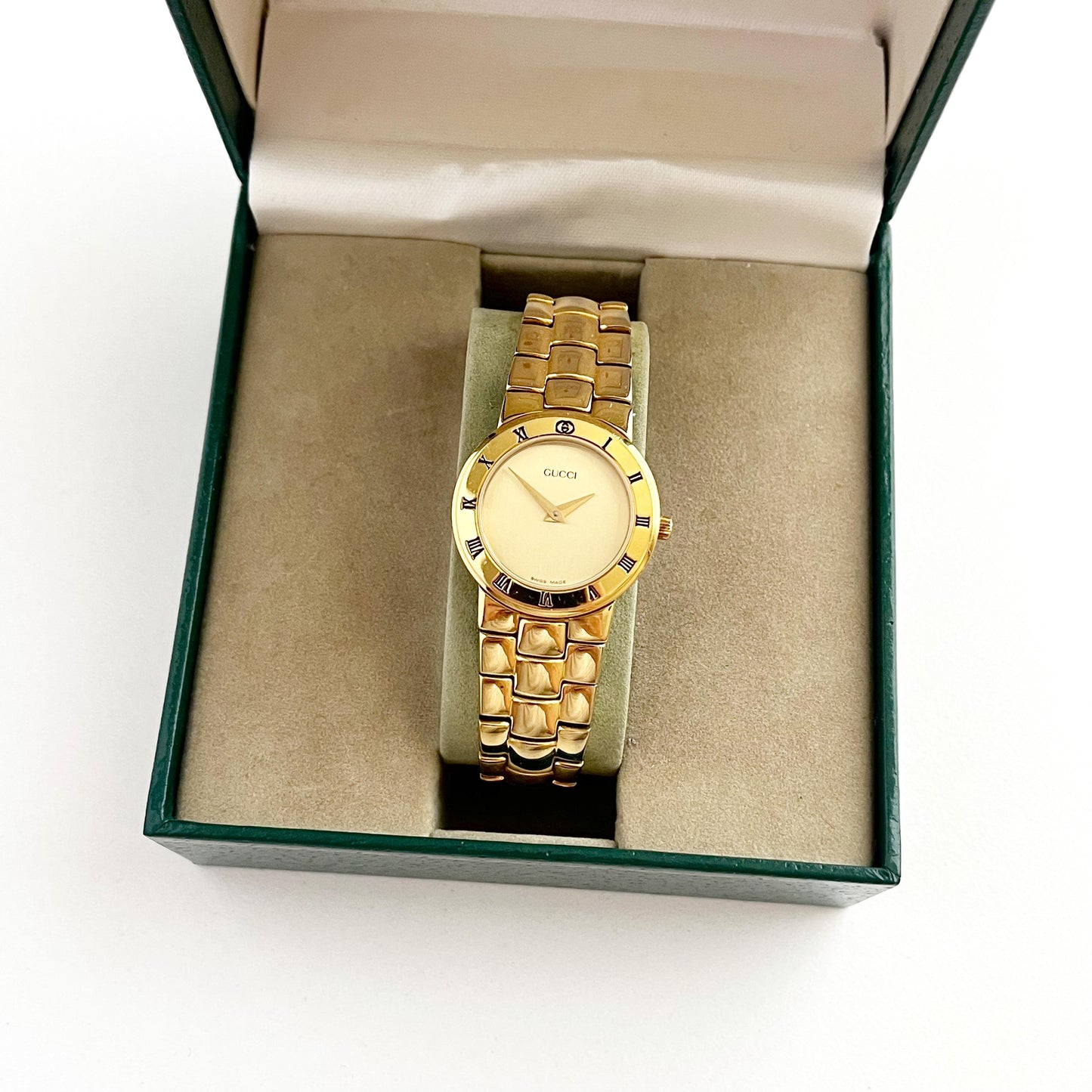 Gucci Gold Vintage Women’s Watch, Gold Dial, Boxed, Gift for Her, 15.5cm