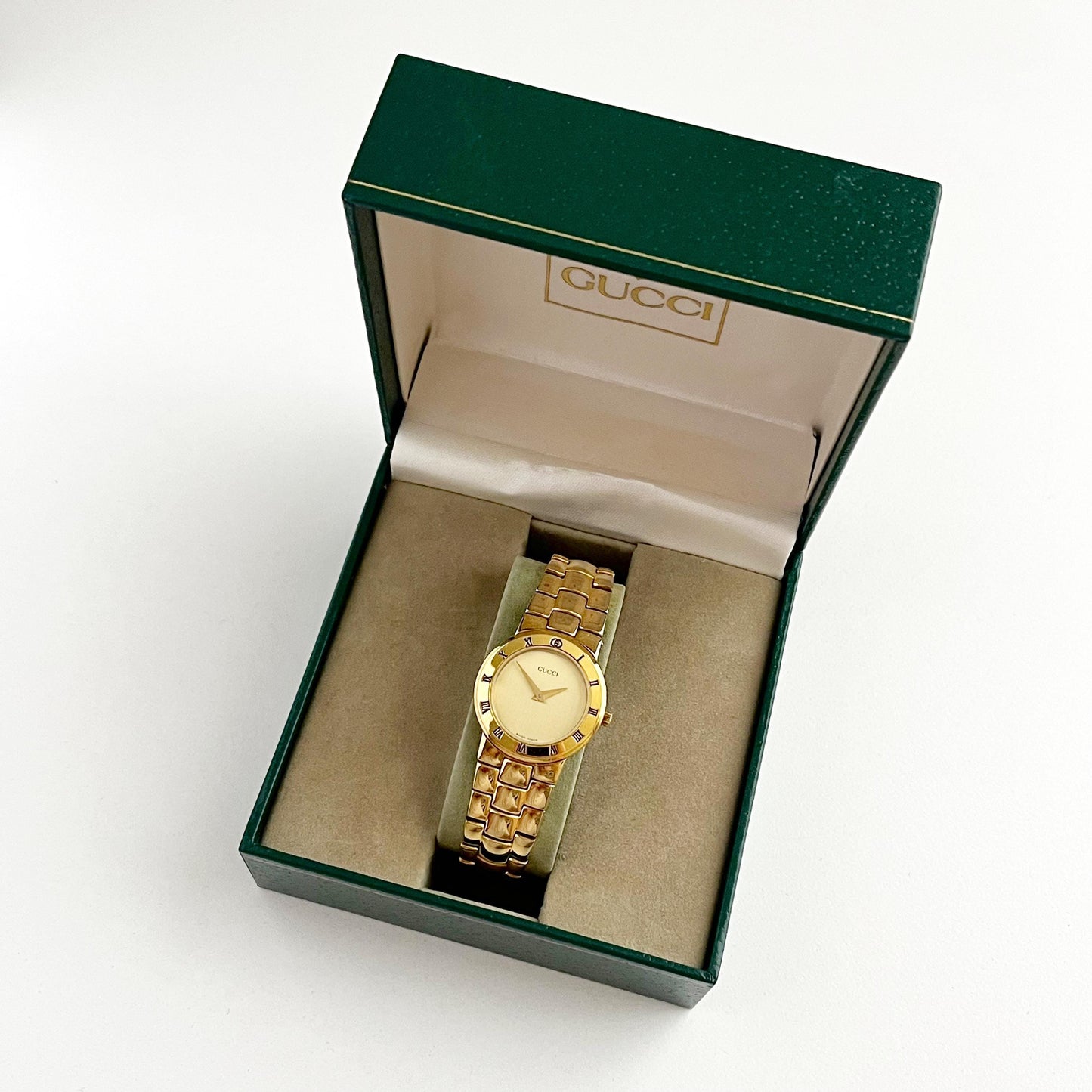 Gucci Gold Vintage Women’s Watch, Gold Dial, Boxed, Gift for Her, 15.5cm