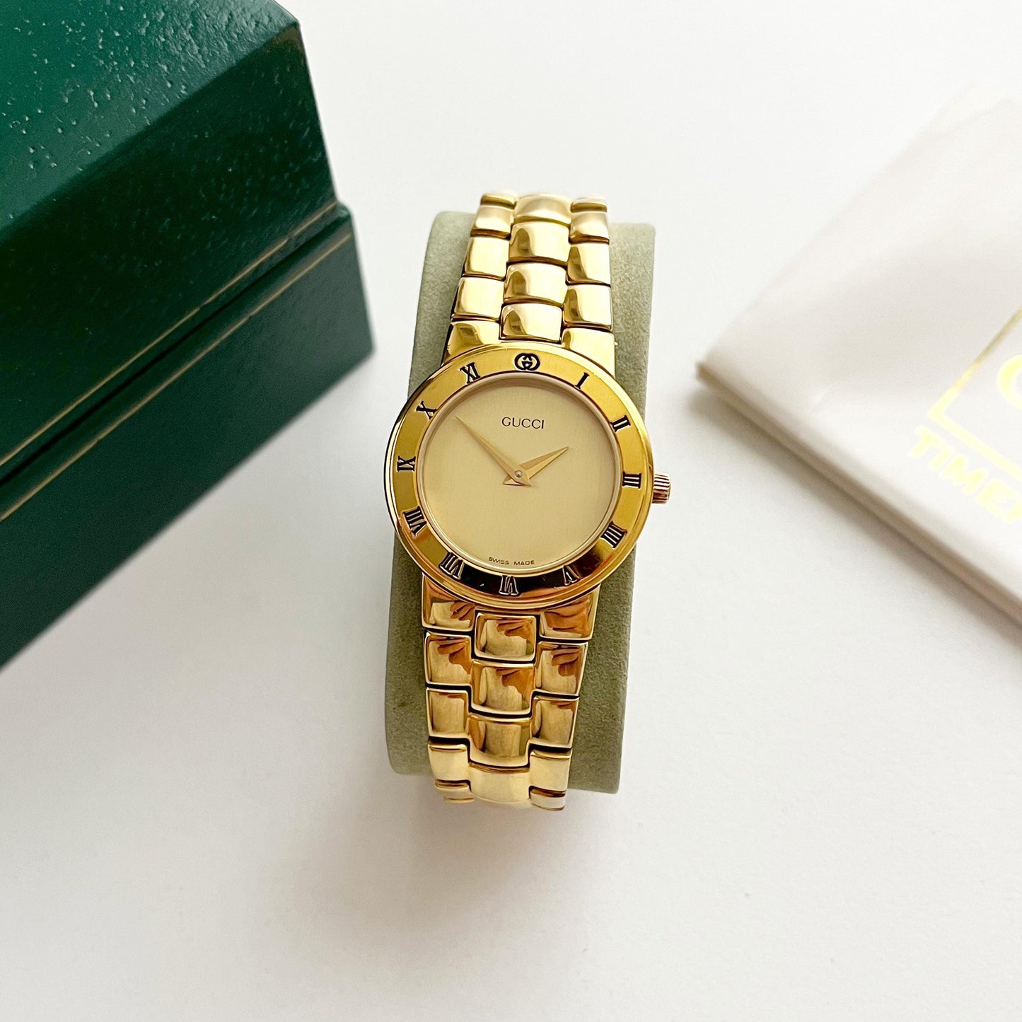 Gucci Gold Vintage Women’s Watch, Gold Dial, Boxed, Gift for Her, 15.5cm