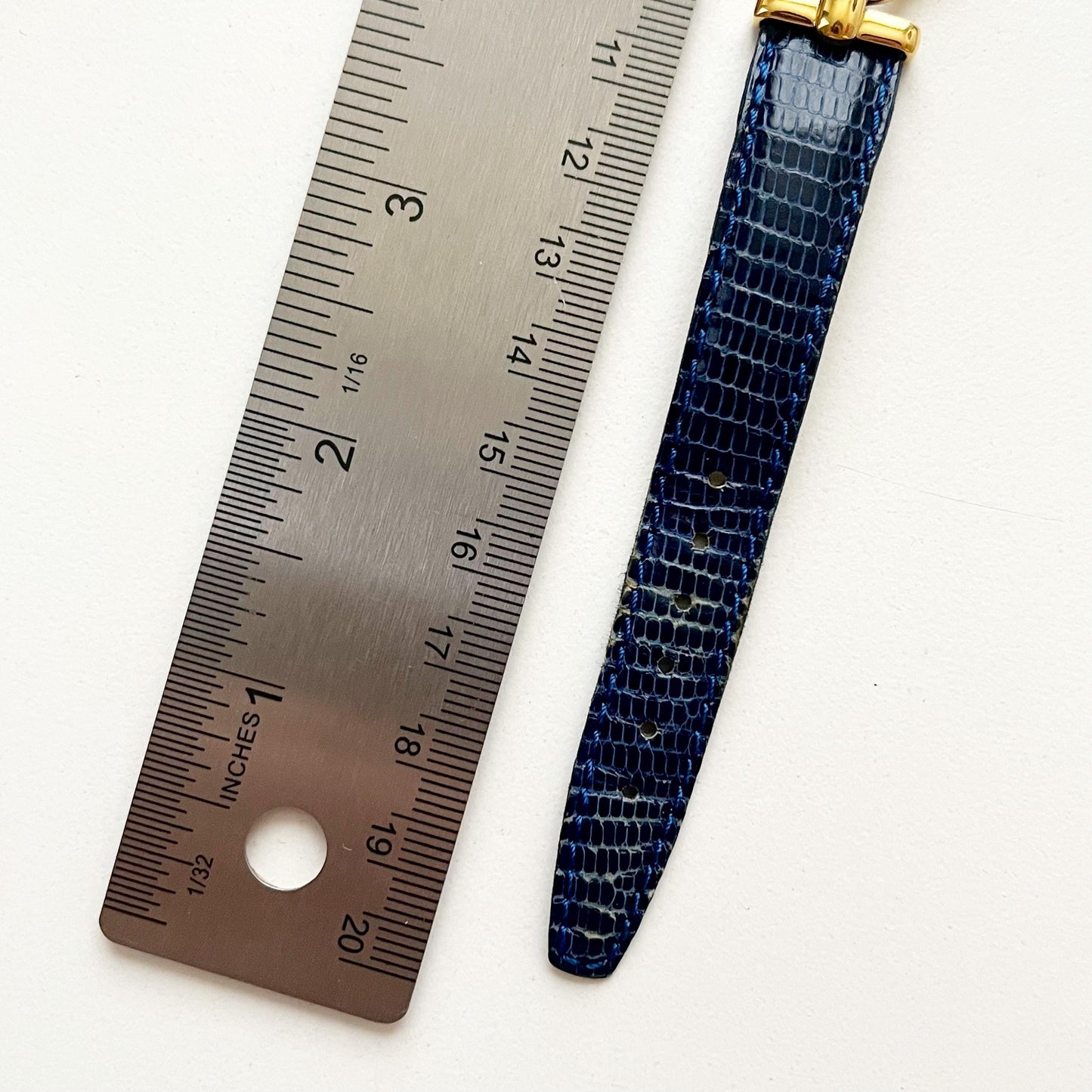 MINT - Vintage Gucci Women’s Watch, Full Set, Gold Watch, Leather Band, Gift for Her