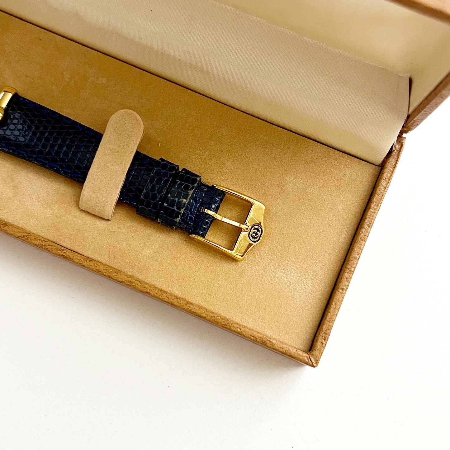 MINT - Vintage Gucci Women’s Watch, Full Set, Gold Watch, Leather Band, Gift for Her