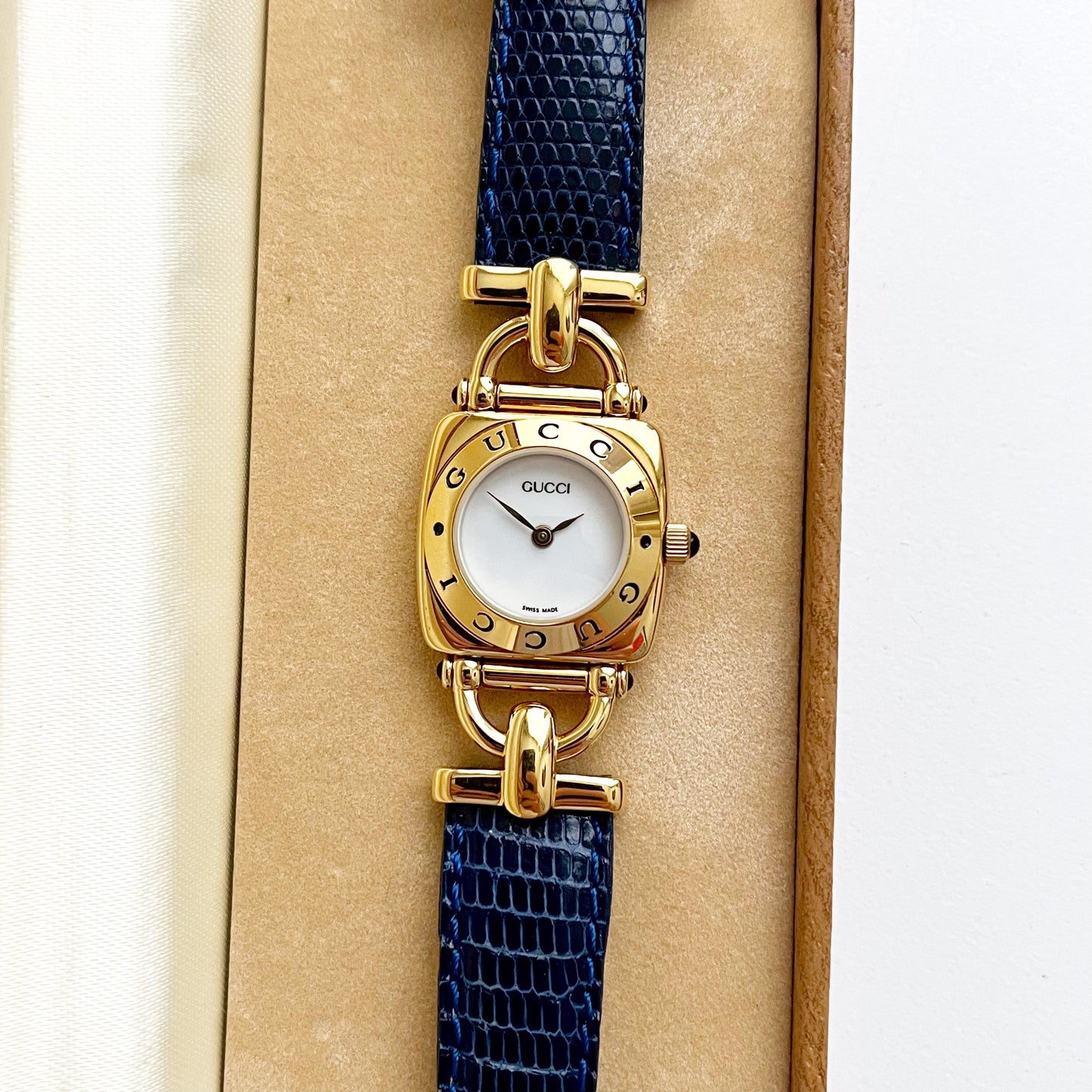 MINT - Vintage Gucci Women’s Watch, Full Set, Gold Watch, Leather Band, Gift for Her