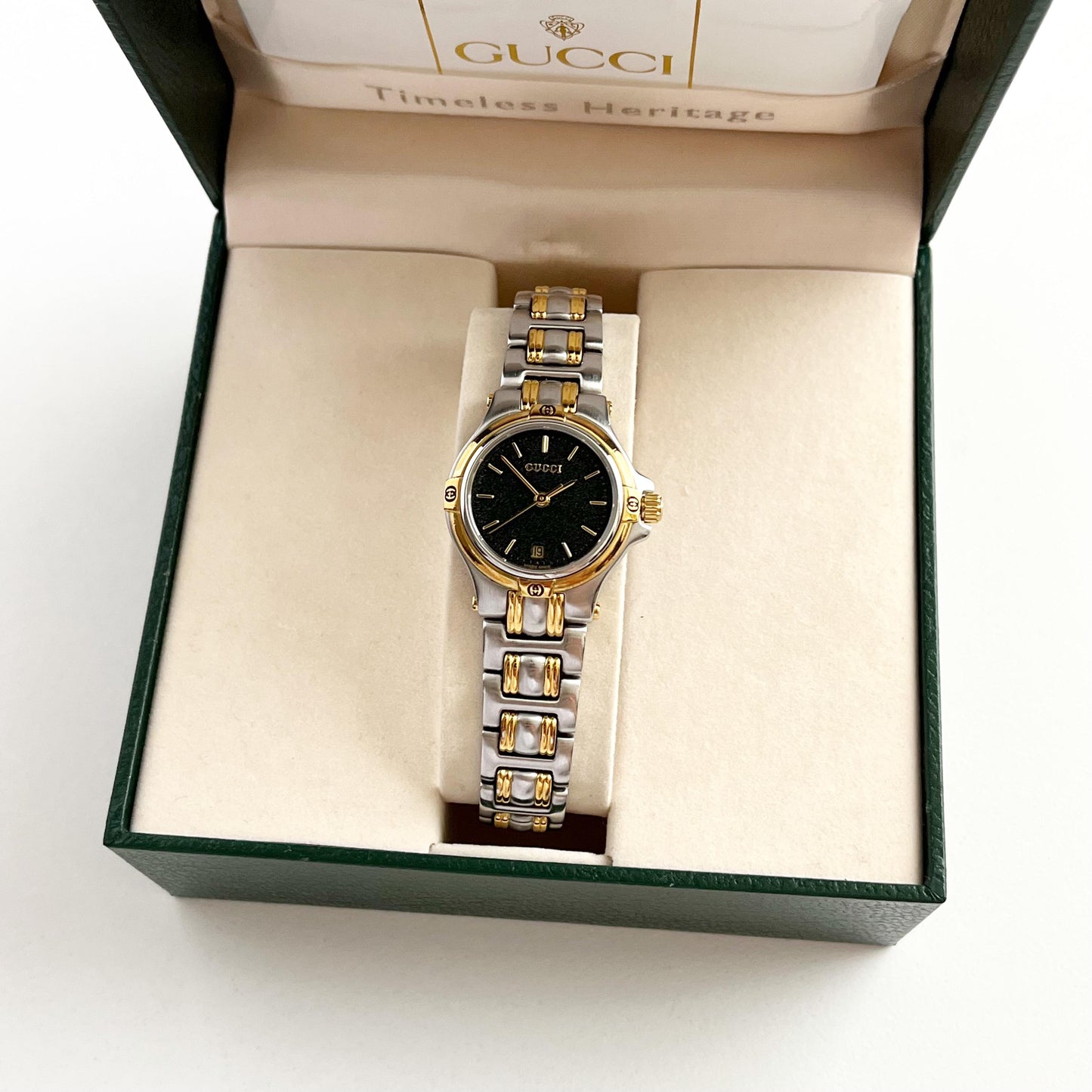 MINT - Gucci Vintage Womens Gold Date Watch, Balck Dial, Gift for Her, Boxed, Full Set - 17.5cm