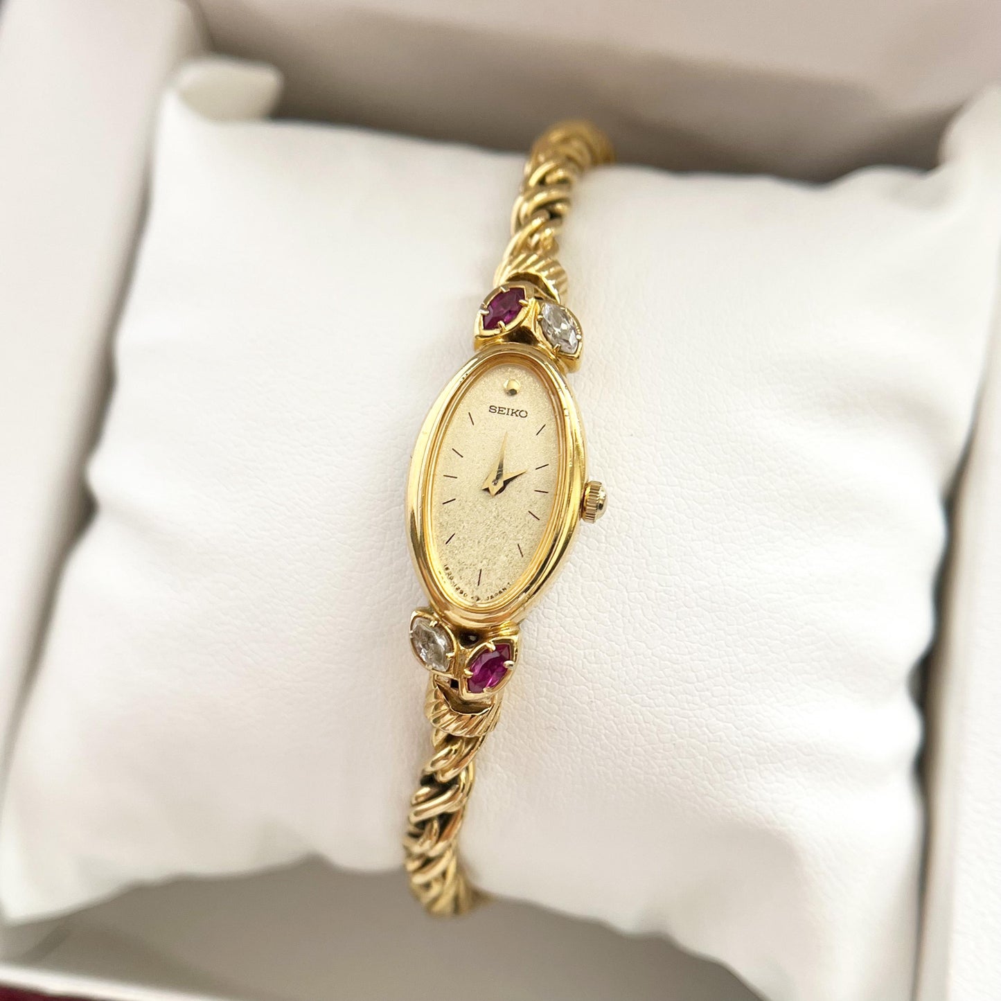 Seiko Rare Gold Tone Women’s Vintage Watch, Boxed, Gift for Her, 18cm