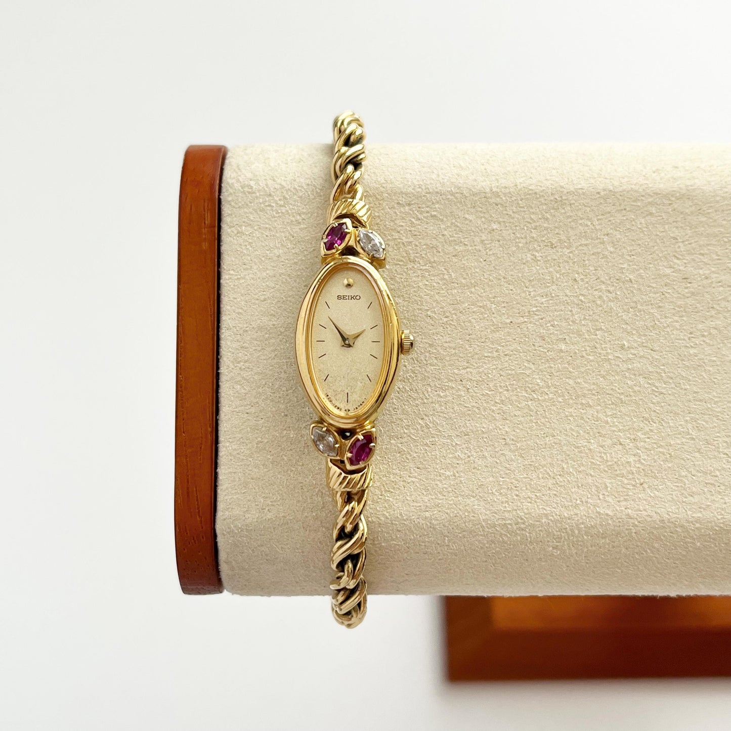 Seiko Rare Gold Tone Women’s Vintage Watch, Boxed, Gift for Her, 18cm
