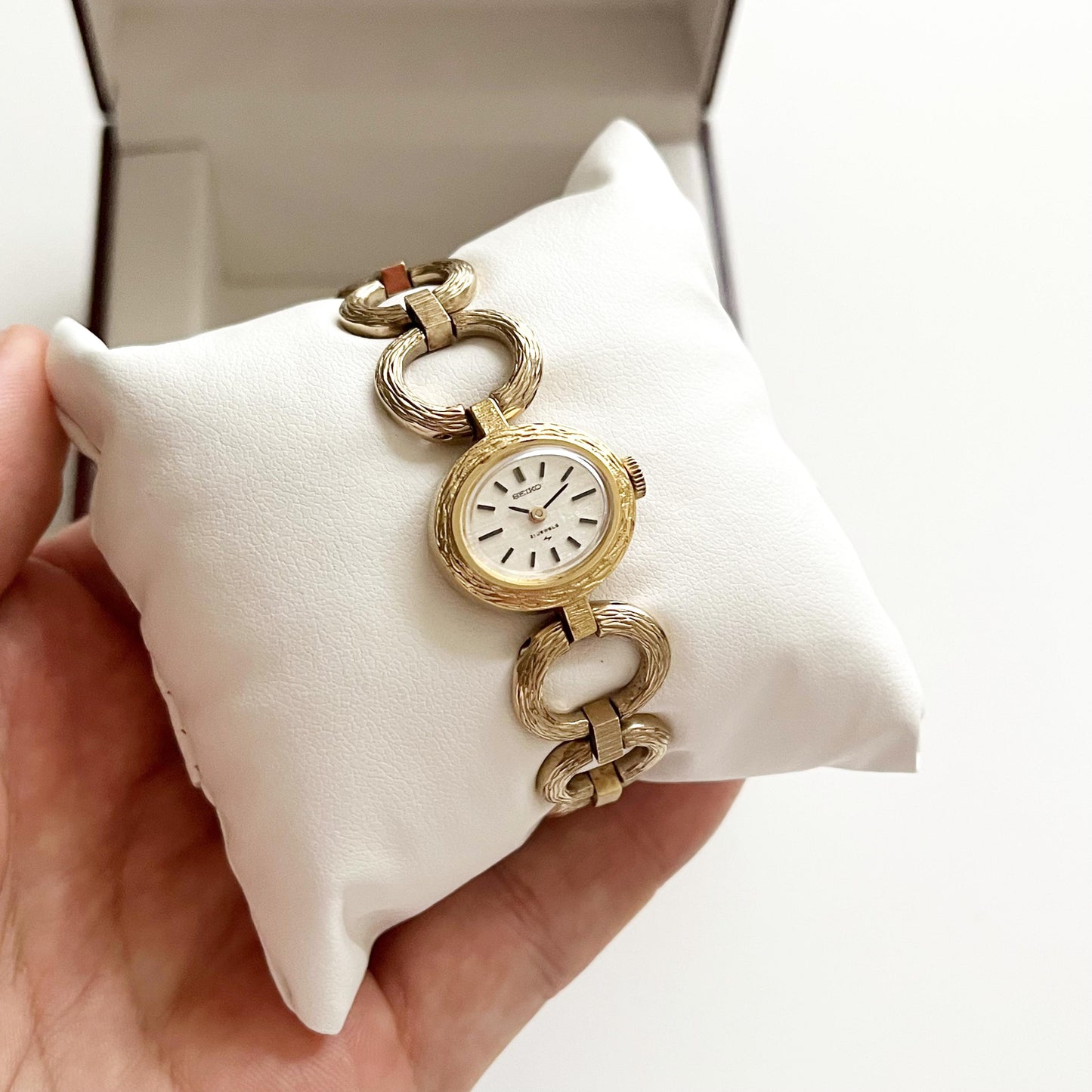 Seiko Rare Mechanical Vintage Gold Womens Watch, Boxed, Gift for Her, 16cm